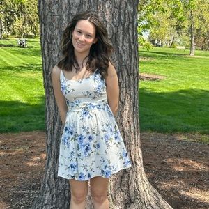 Meet your Posher, Lucy